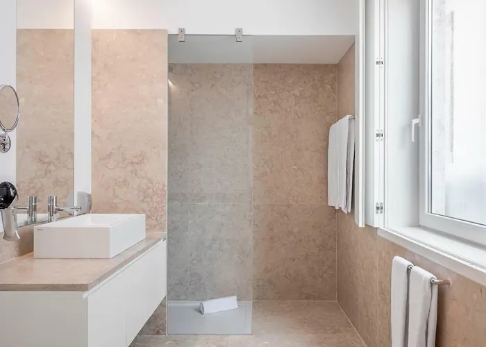 Tandem Palacio Alfama Lägenhet *